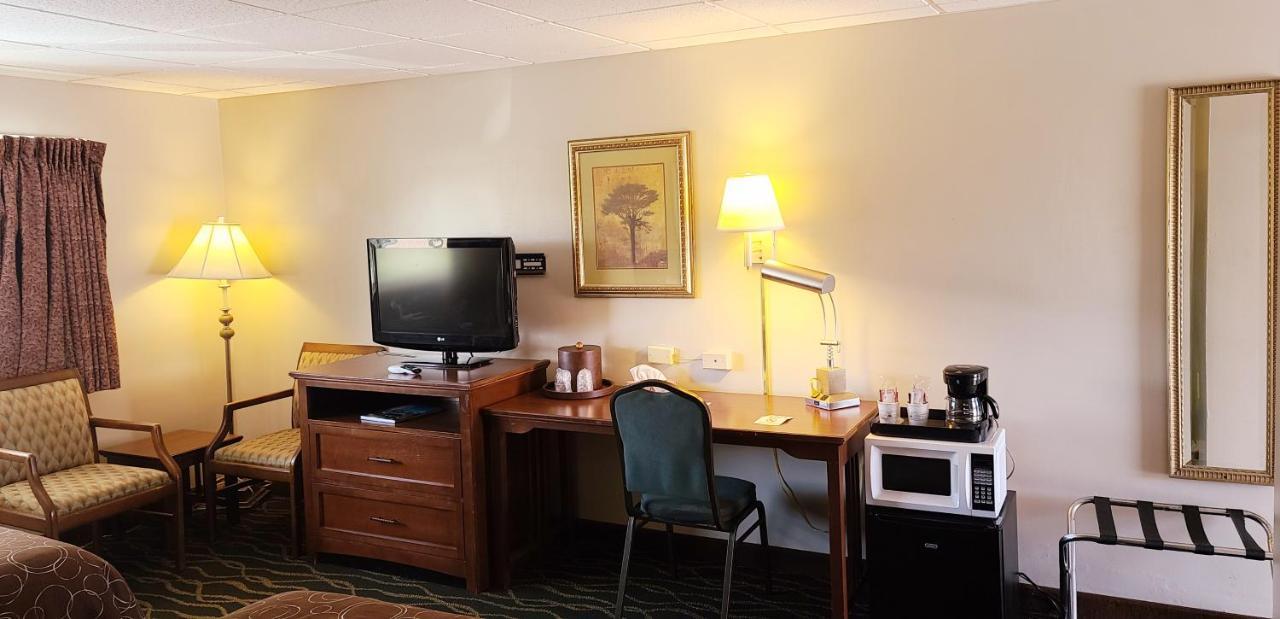 Hampton Inn Harrisburg Exteriör bild